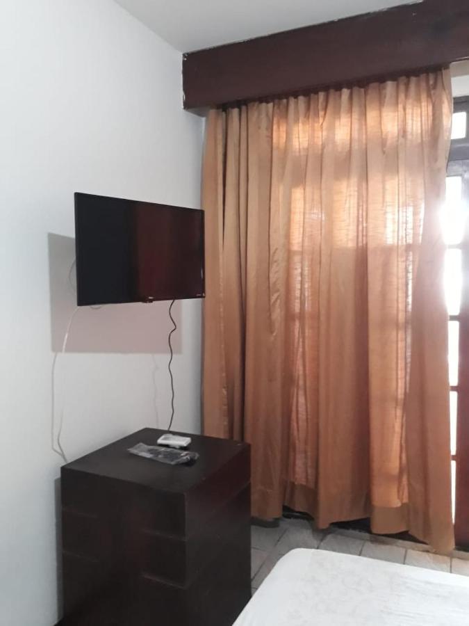 Hostel Meu Sossego Vilas Лауро-де-Фрейтас Екстер'єр фото